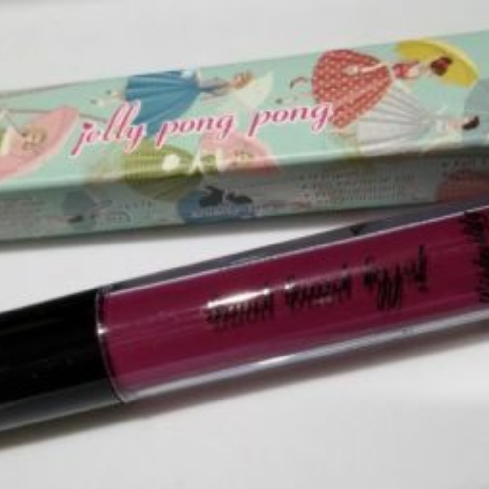 Jelly Pong Pong Hydrating Lip Gloss Necessity